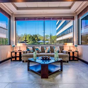 Doubletree By Hilton South Charlotte Tyvola